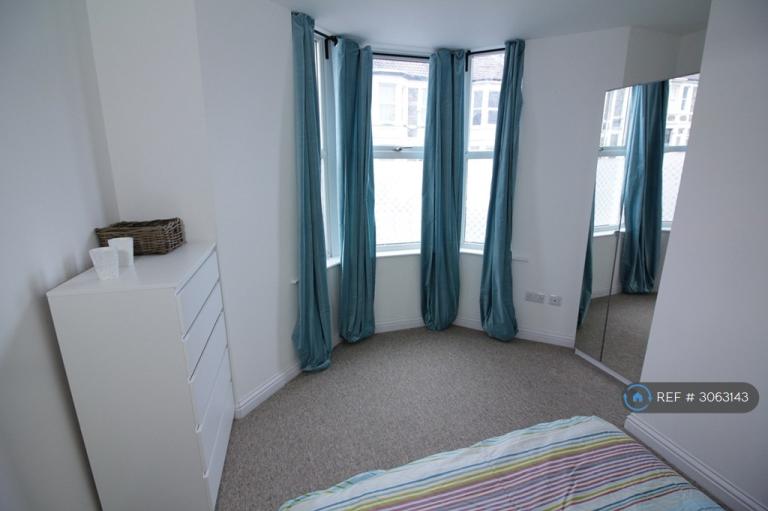 Room Chatsworth Road in Bristol