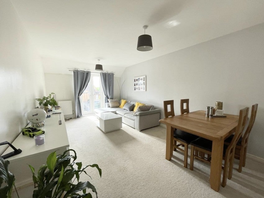 House Admiral Way in Exeter