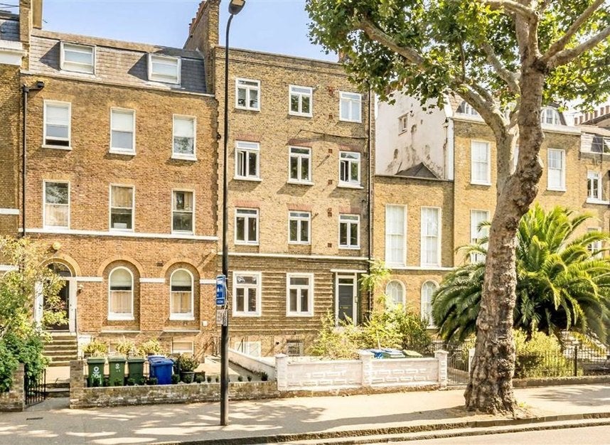 Flat Kennington Park Road in Greater London