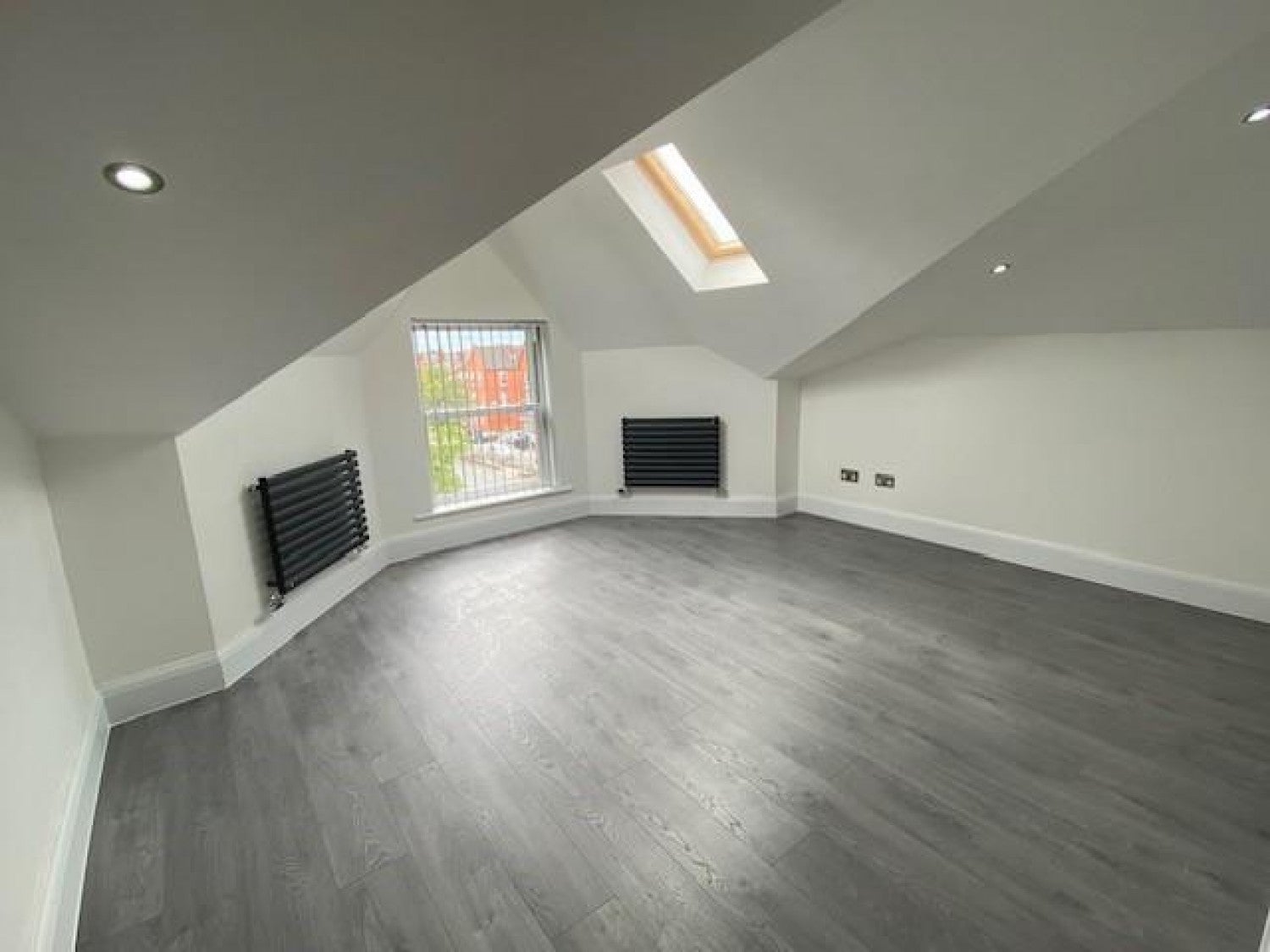 Flat Hassop Way in Liverpool