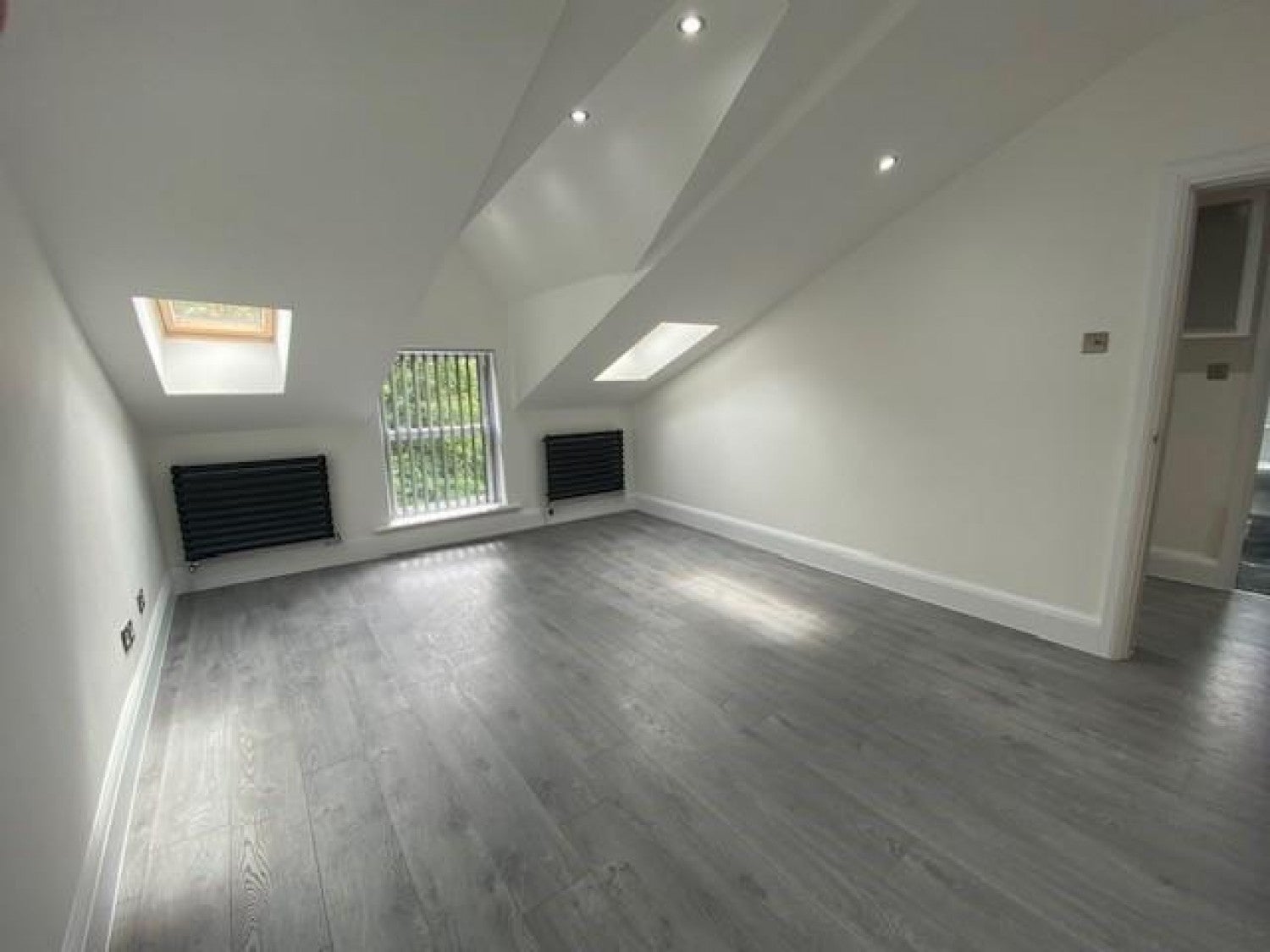 Flat Hassop Way in Liverpool
