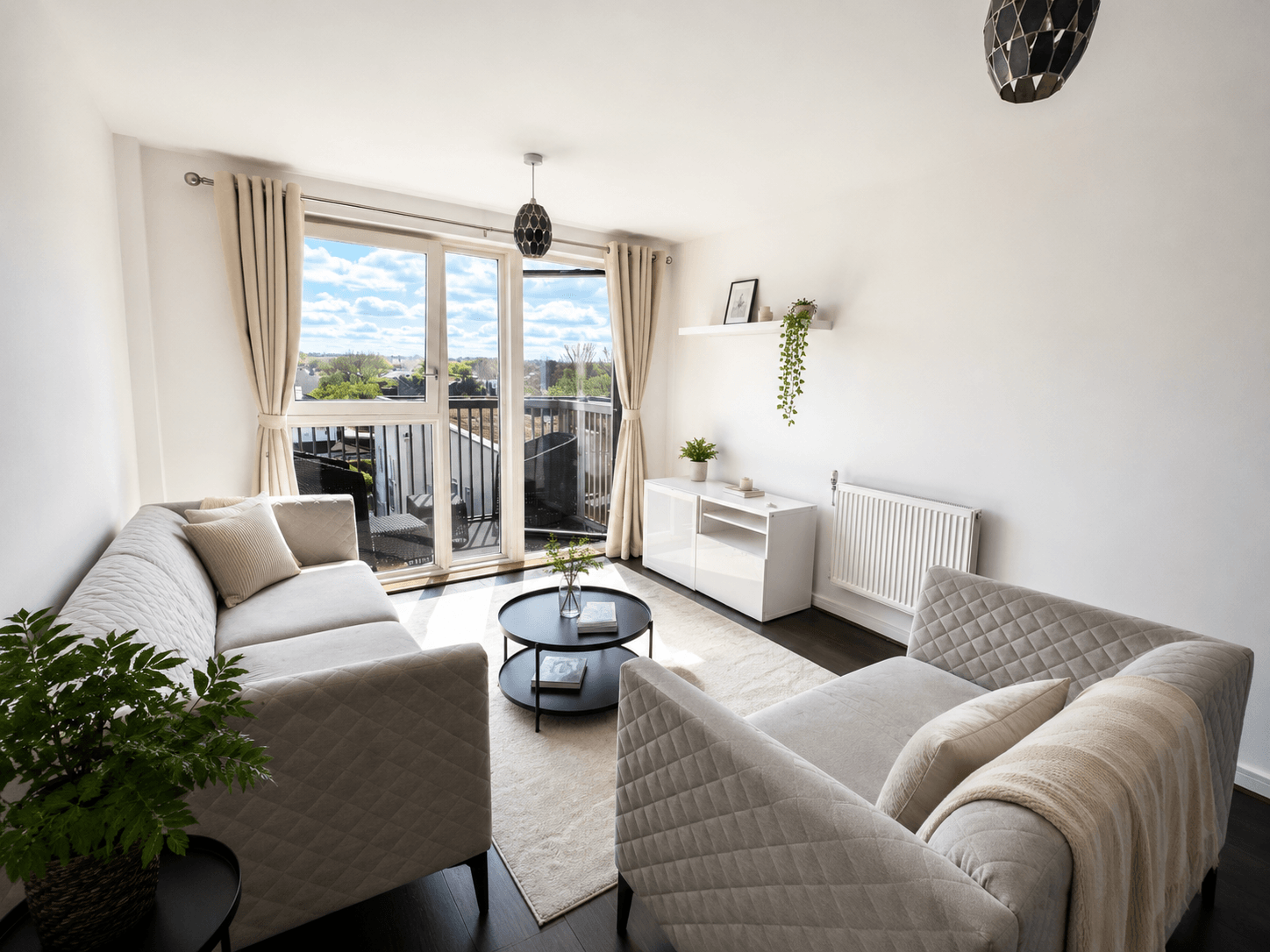 Flat Connersville Way in Greater London