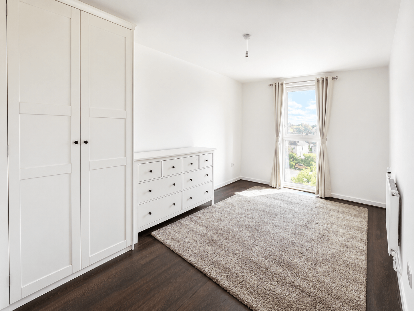 Flat Connersville Way in Greater London