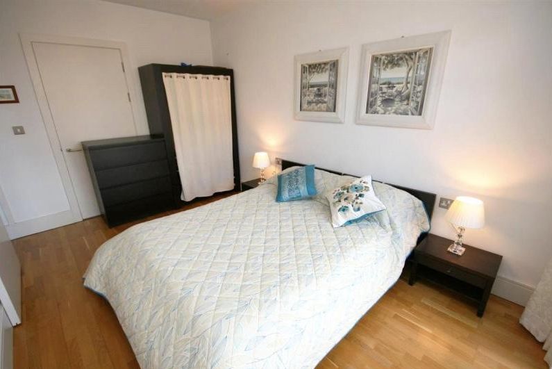 Room Whitworth Street West in Manchester