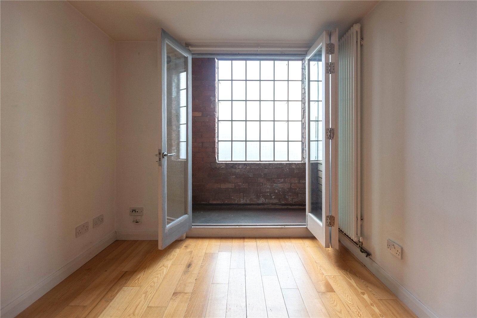 Flat Elm Road in Bristol