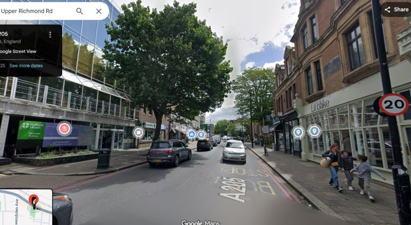 Room Upper Richmond Road in Greater London