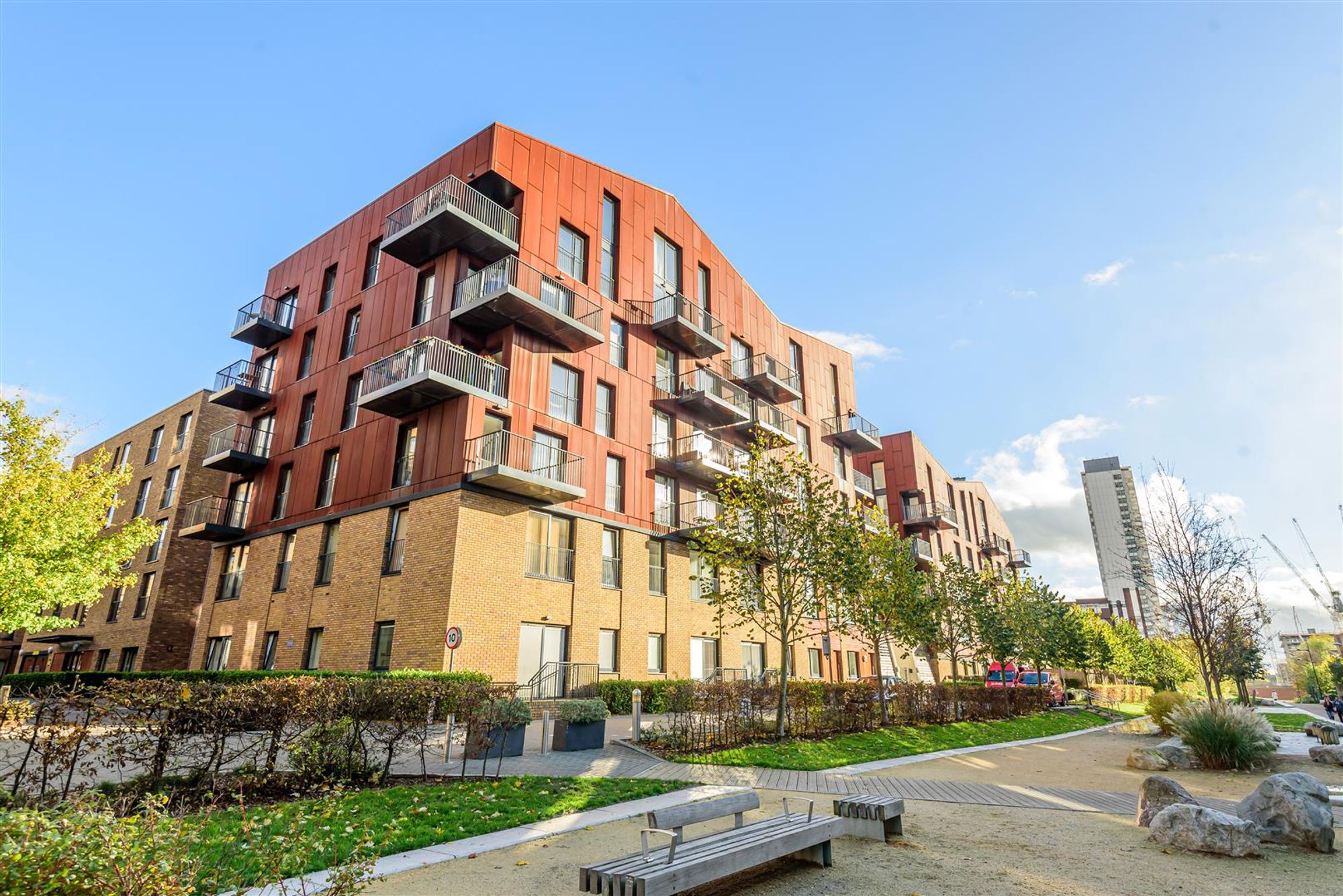 Flat Grand Canal Avenue in Greater London
