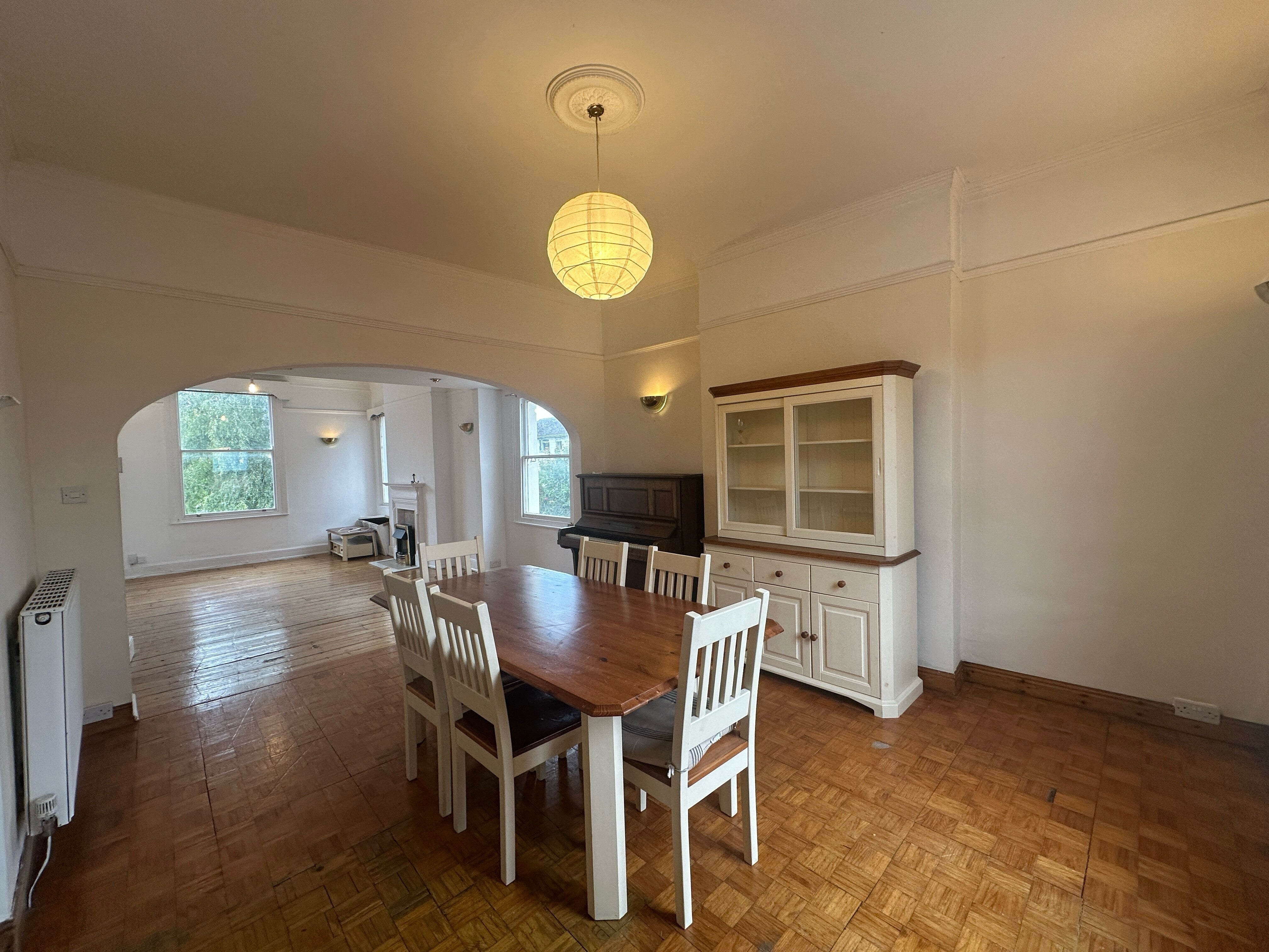 Flat Priory Terrace in Royal Leamington Spa