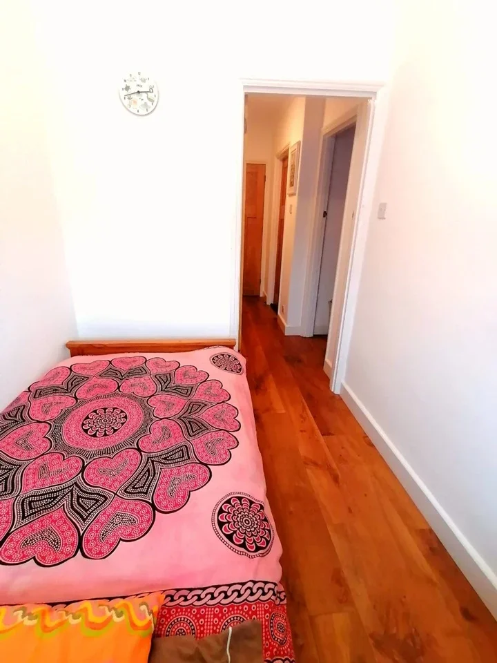 Room Prince's Square in Exeter