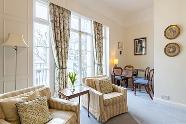 Flat Gloucester Street in City of Westminster