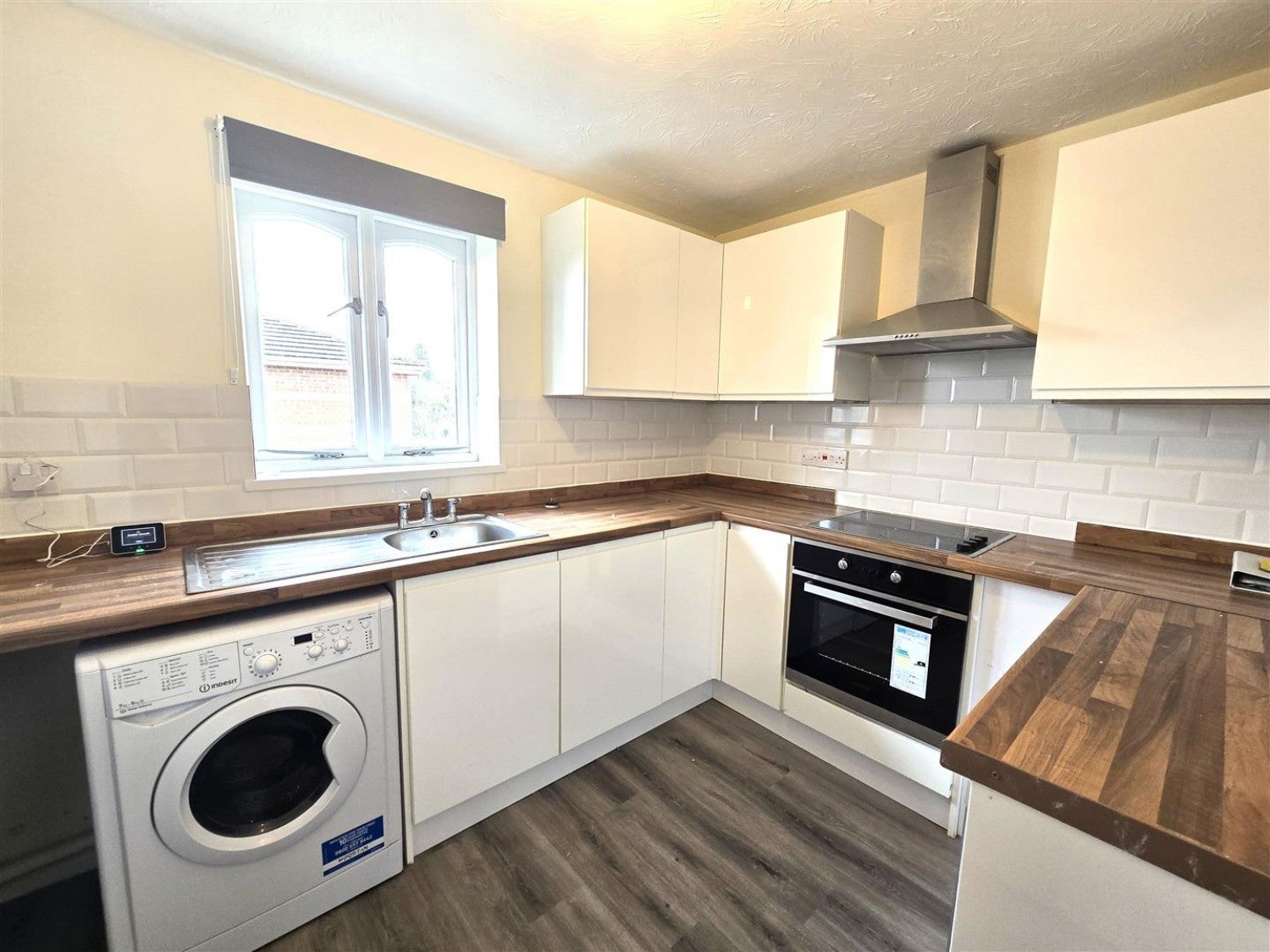 Flat Halimote Road in Rushmoor