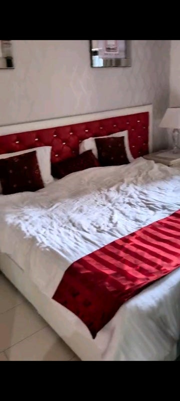 Room Lancefield Quay in Glasgow