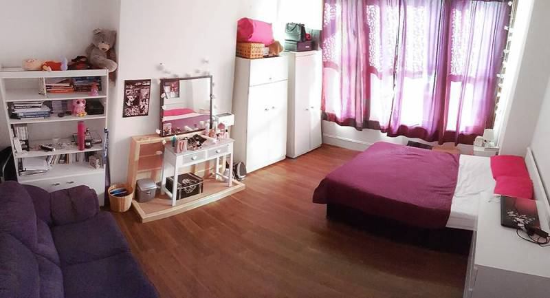 Room Carlingford Road in Greater London