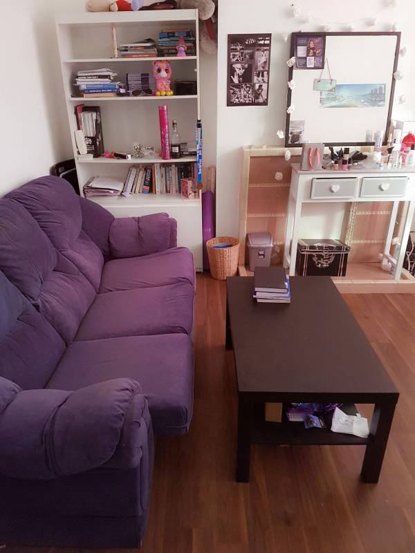 Room Carlingford Road in Greater London