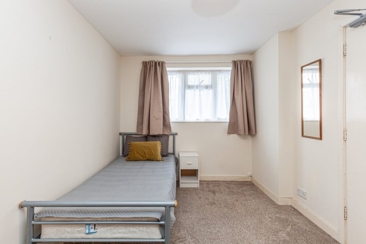 Room Horwood Close in Oxford
