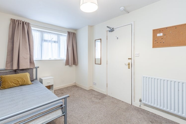 Room Horwood Close in Oxford