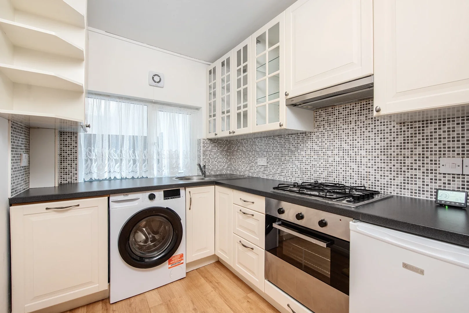 Flat Rectory Road in Rushmoor