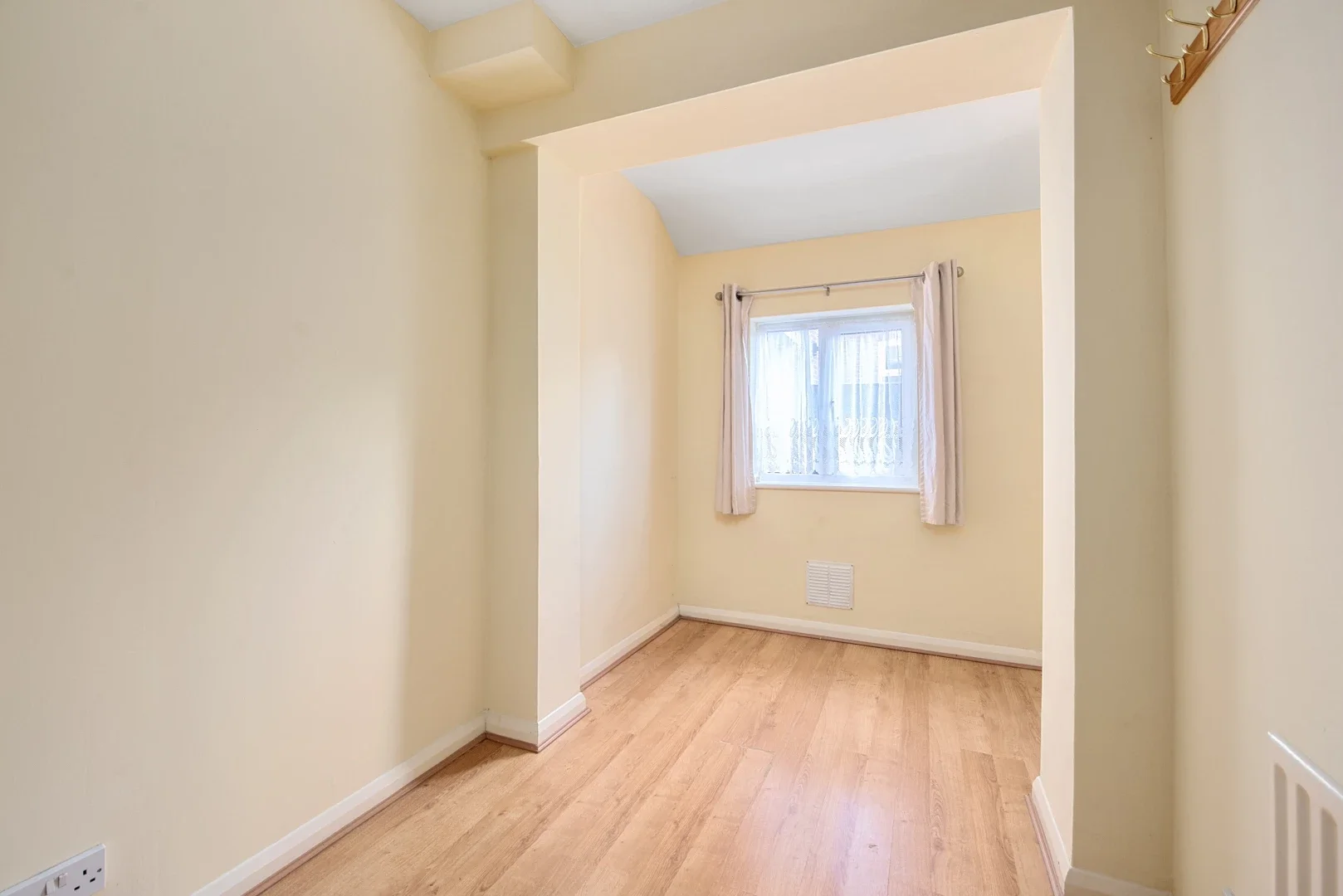 Flat Rectory Road in Rushmoor