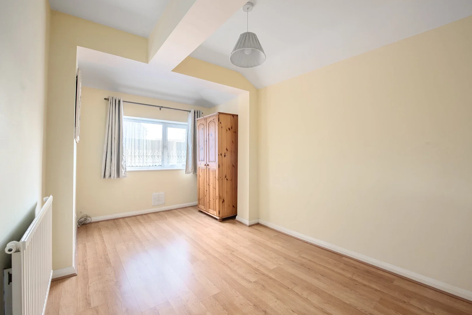 Flat Rectory Road in Rushmoor