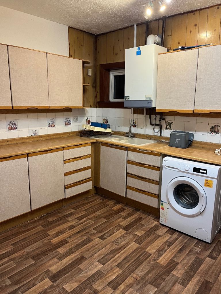 Flat Woodburn Road in Falkirk
