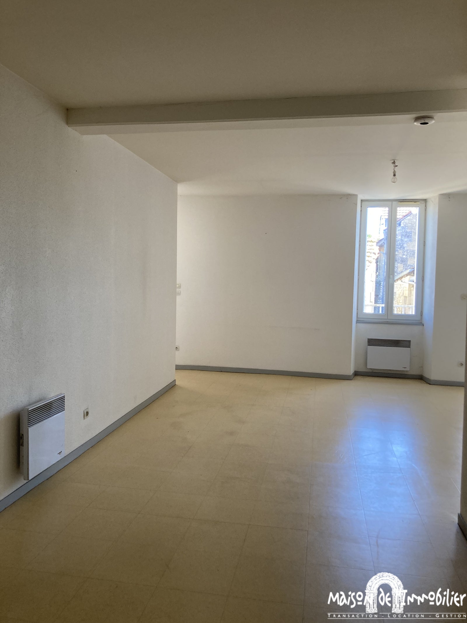 Flat Rue Agrippa d'Aubigné in Archiac