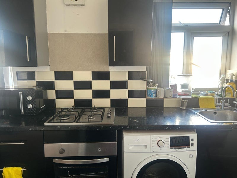 Room Waterloo Road in Sandwell