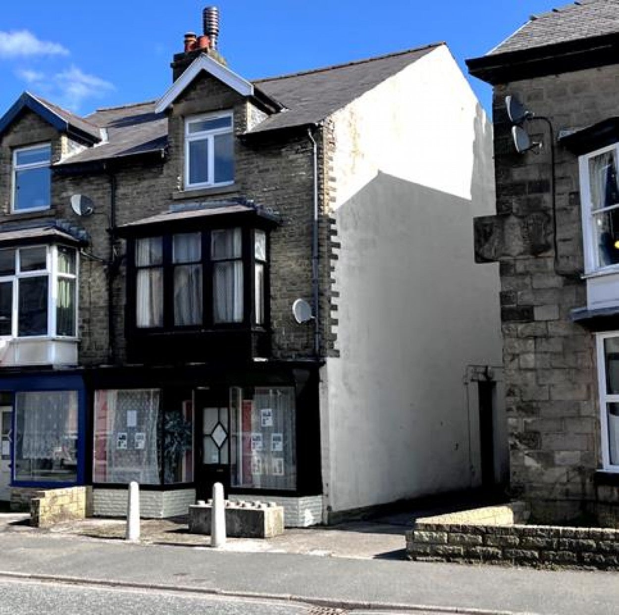House London Road in High Peak