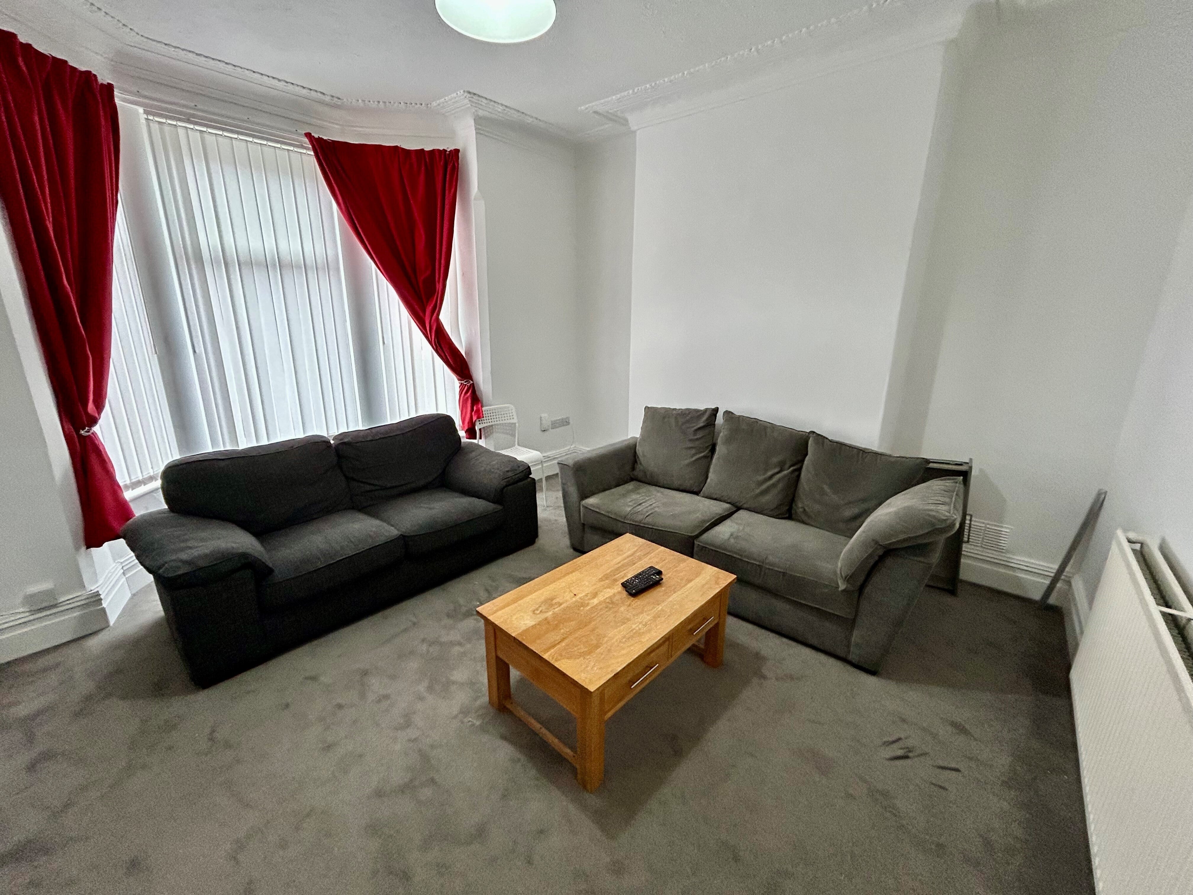 Room Salisbury Road in Liverpool