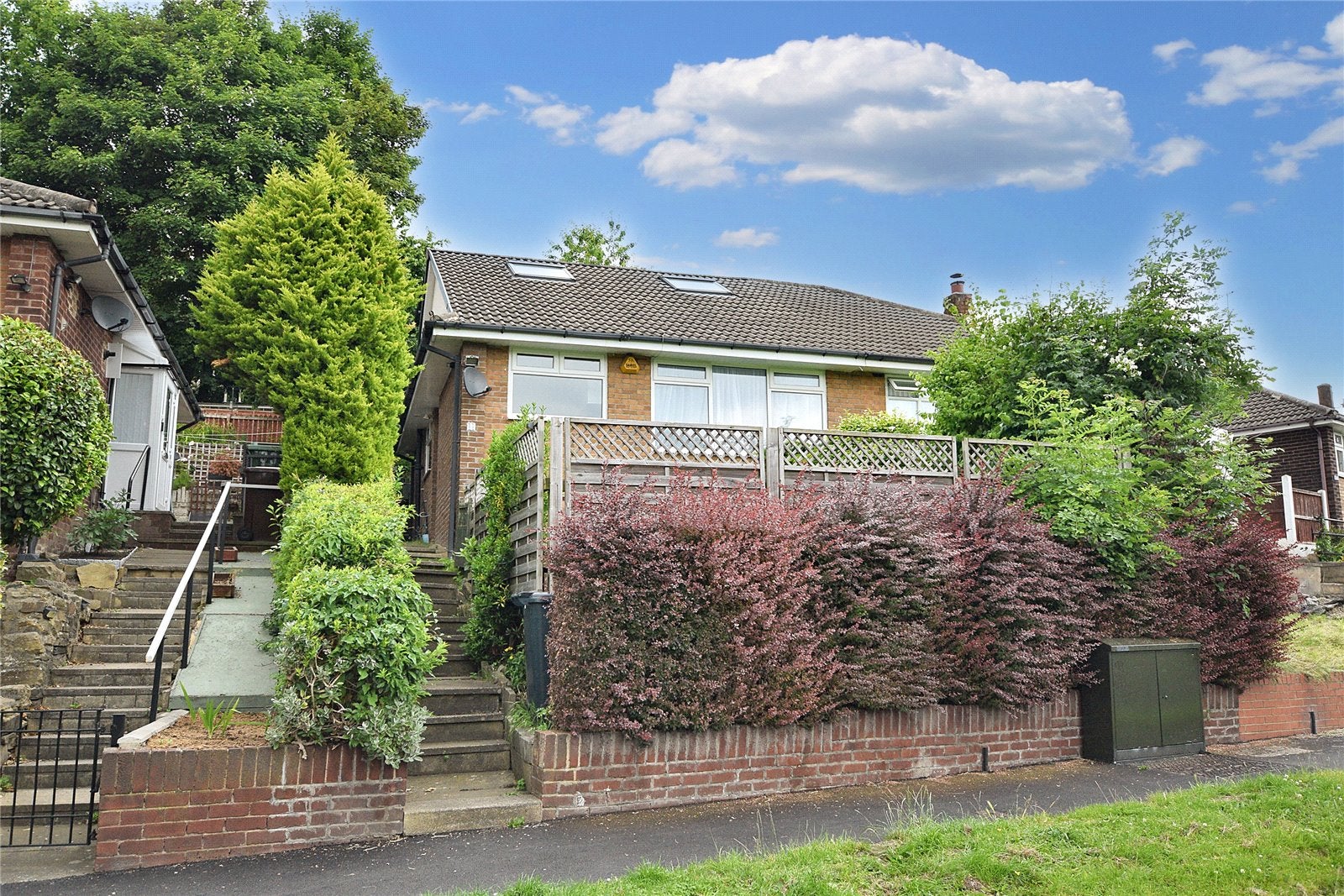 House Spring Valley Crescent in Leeds
