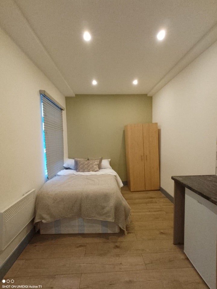 Room Chaucer Road in Borough of Spelthorne