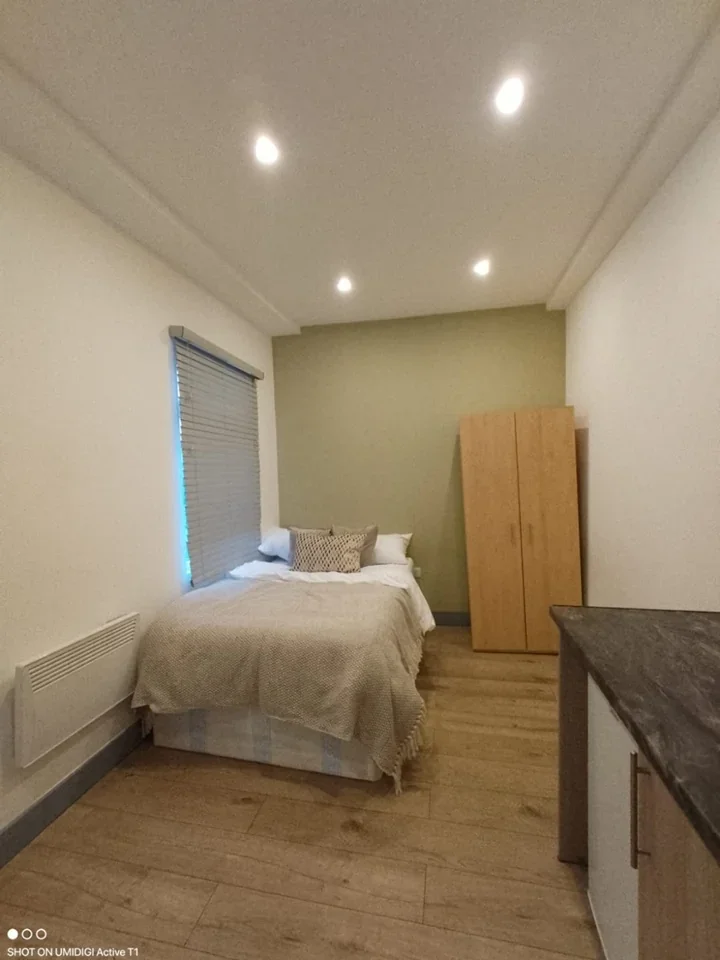 Room Chaucer Road in Borough of Spelthorne
