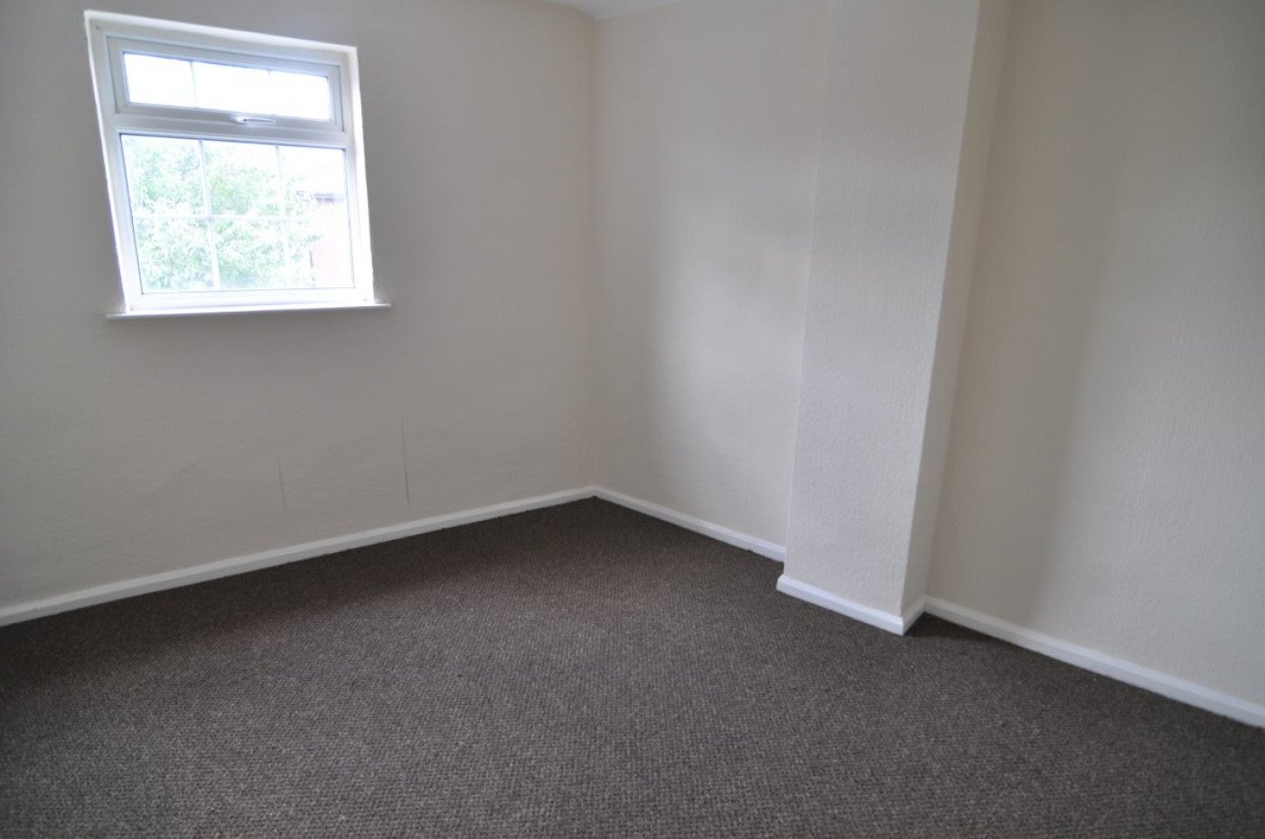 Flat Coach House Lane in Barnsley