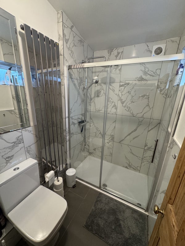 Room Wellmeadow Road in Greater London