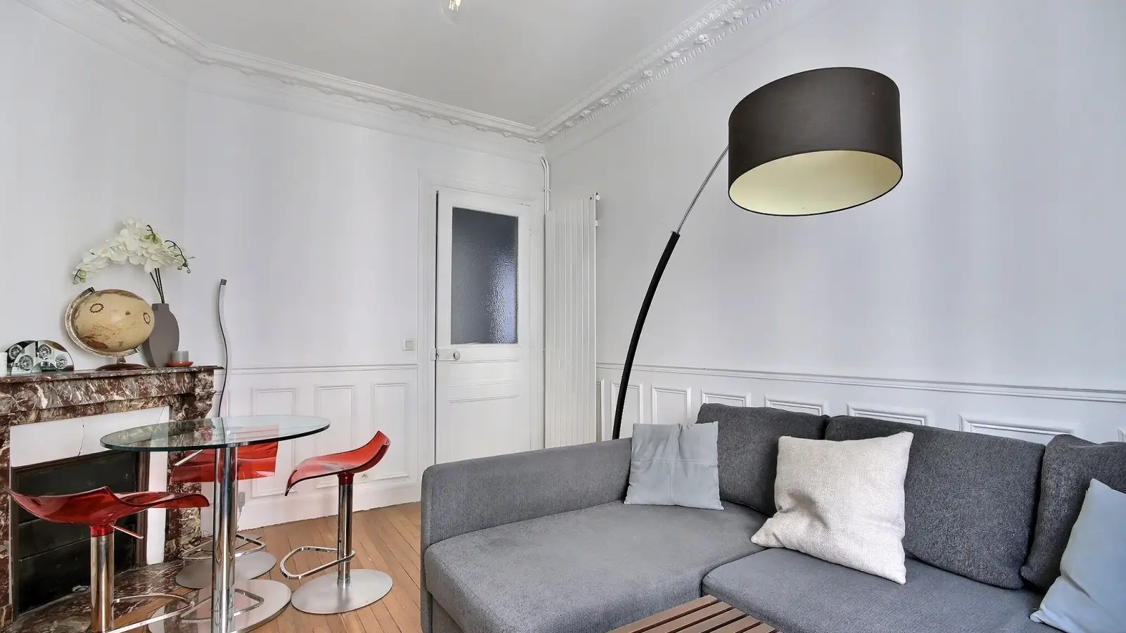 Flat Rue Damrémont in Paris