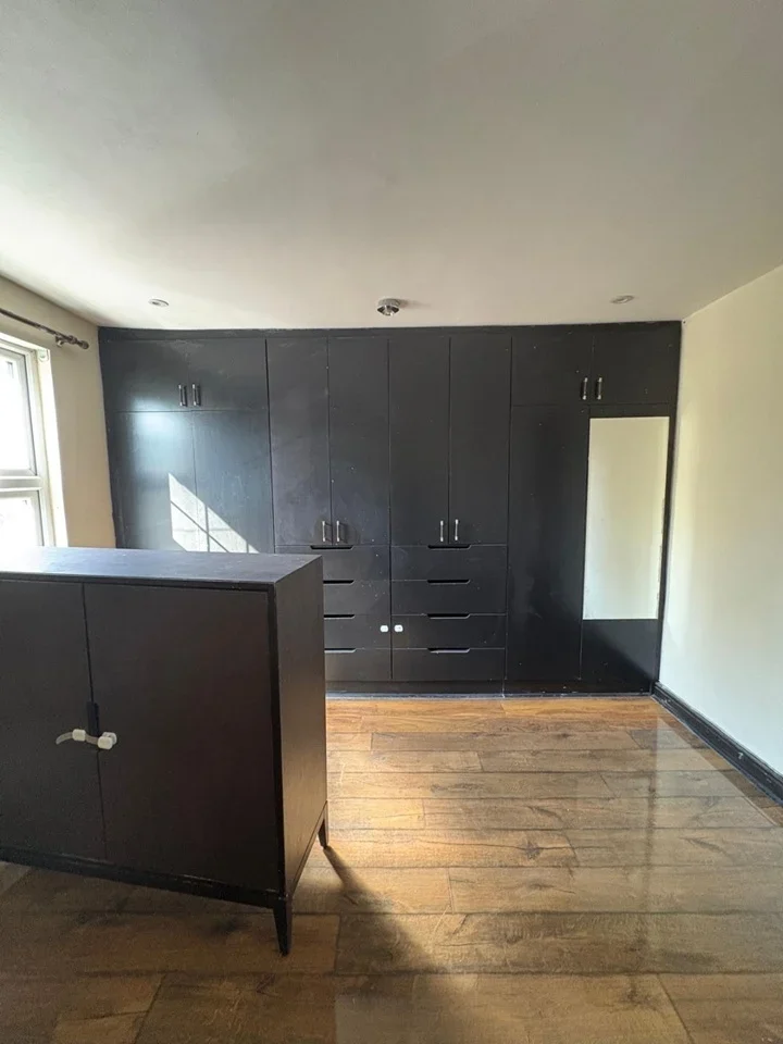 House Alpha Road in Greater London