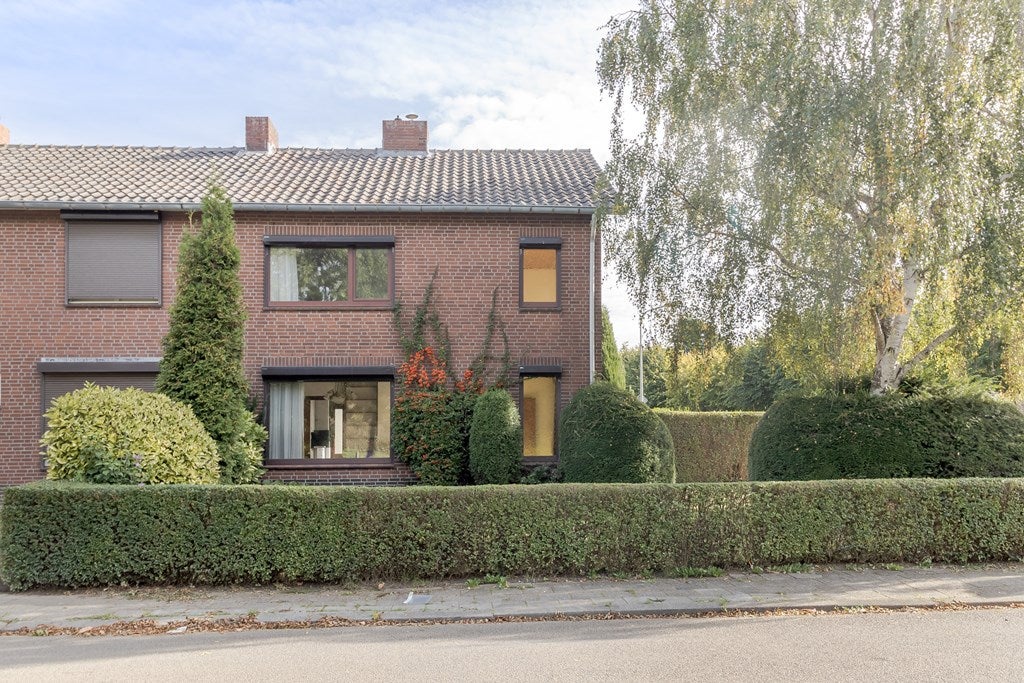Huis Adam van Harenstraat 1 in Maastricht