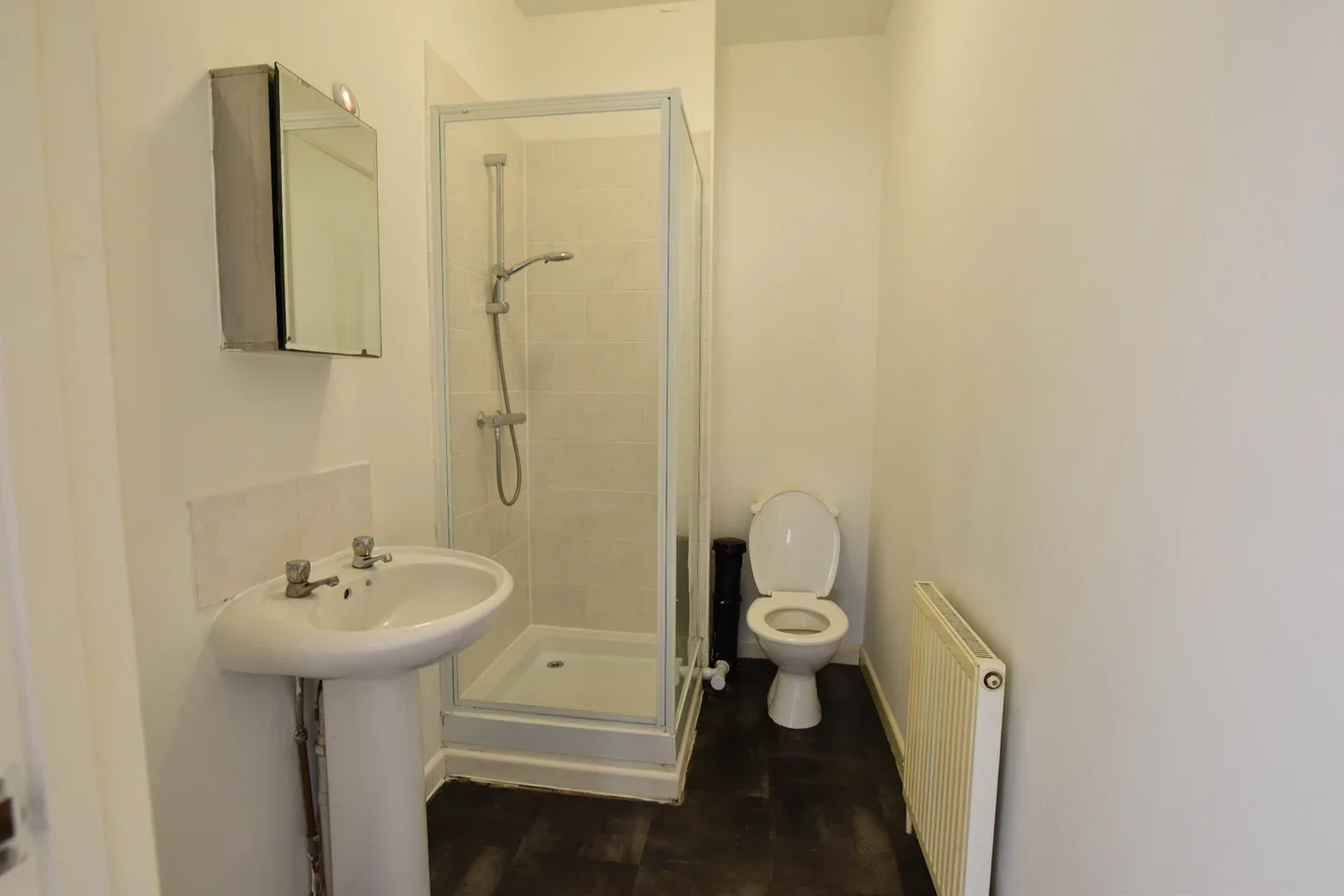 Flat Moulton Rise in Luton