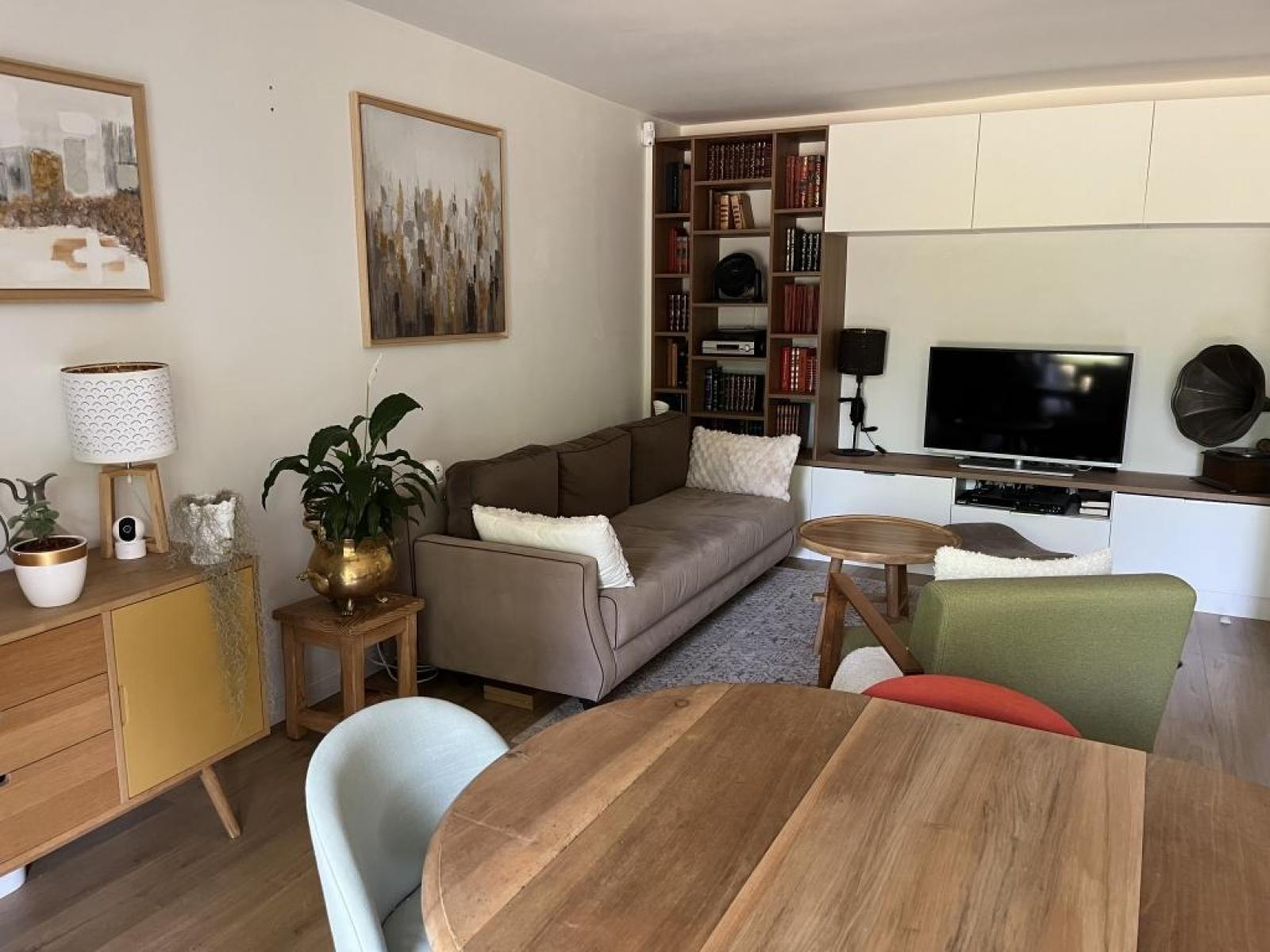 Flat Rue de la Louvière in Lille