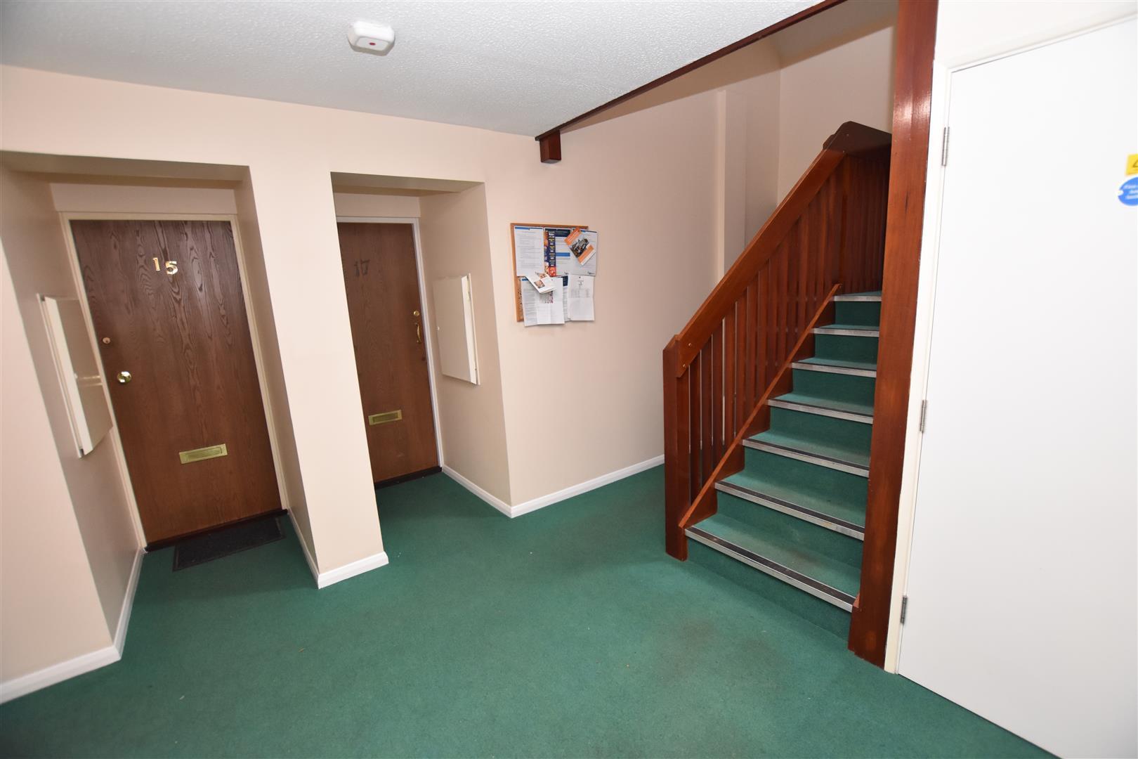 Flat Spencer Court in Chelmsford