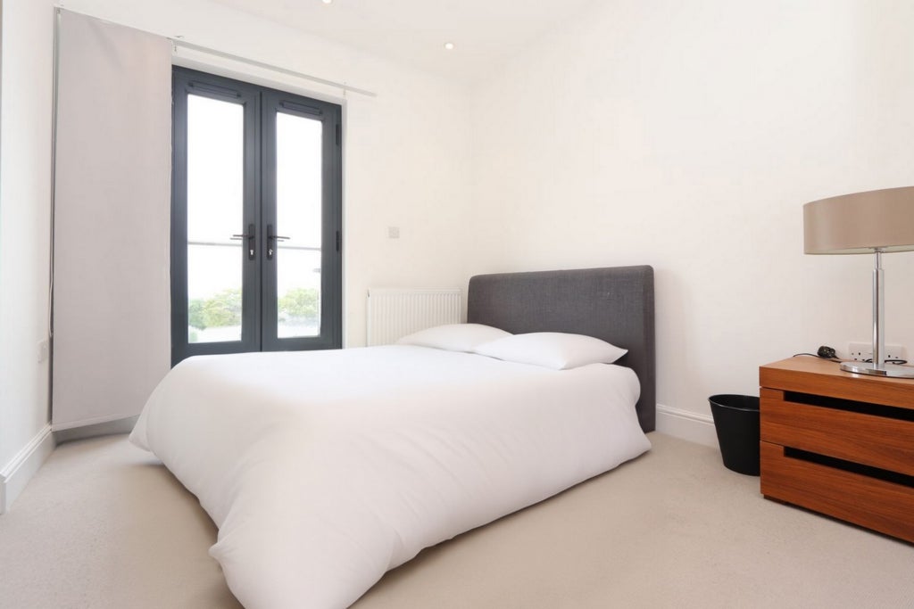 Room Globe Road in Greater London