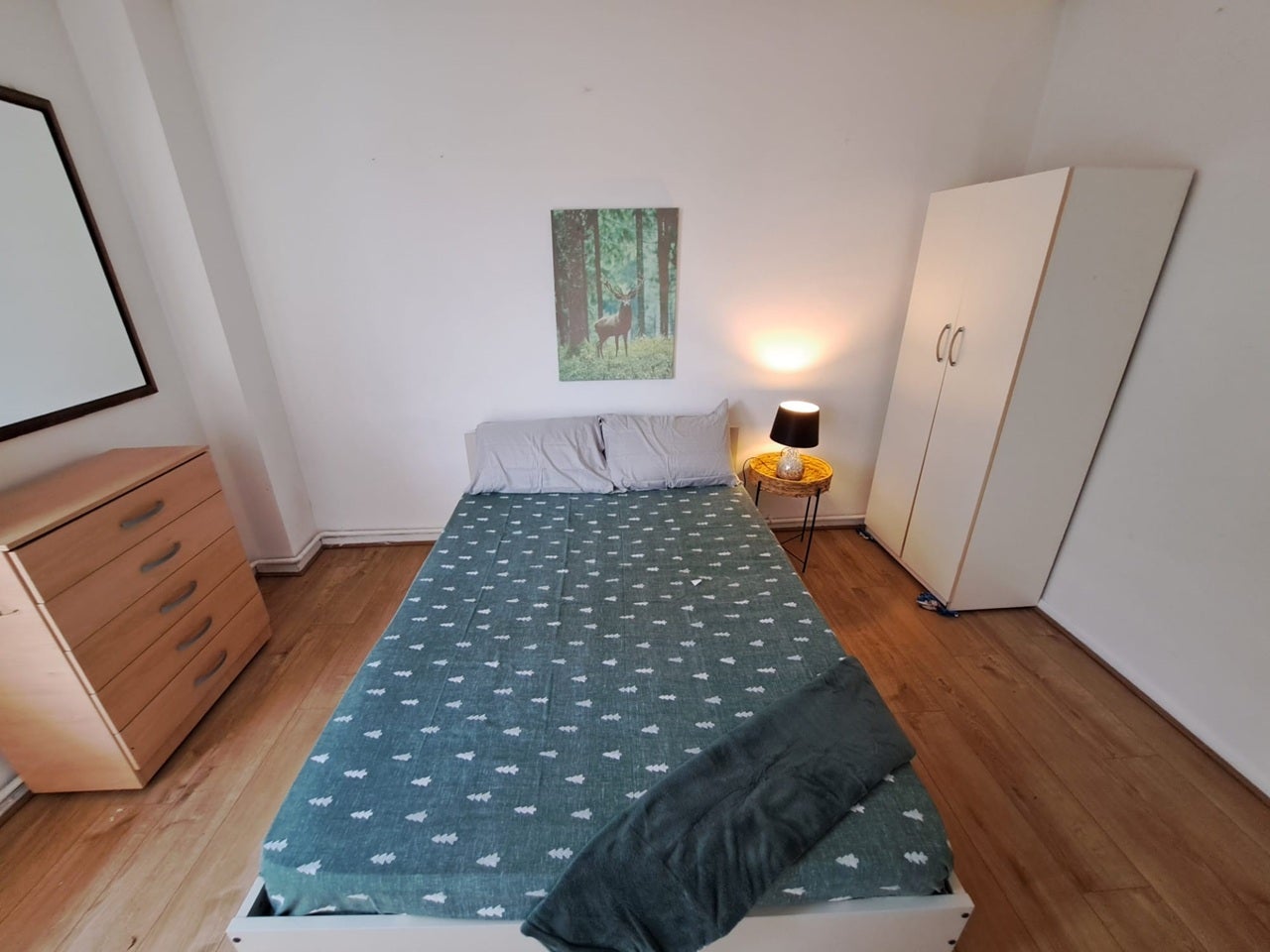 Room Bettons Park in Greater London