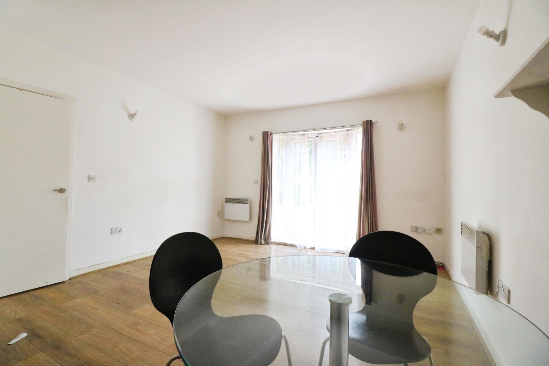 Flat Sovereign Heights in Slough