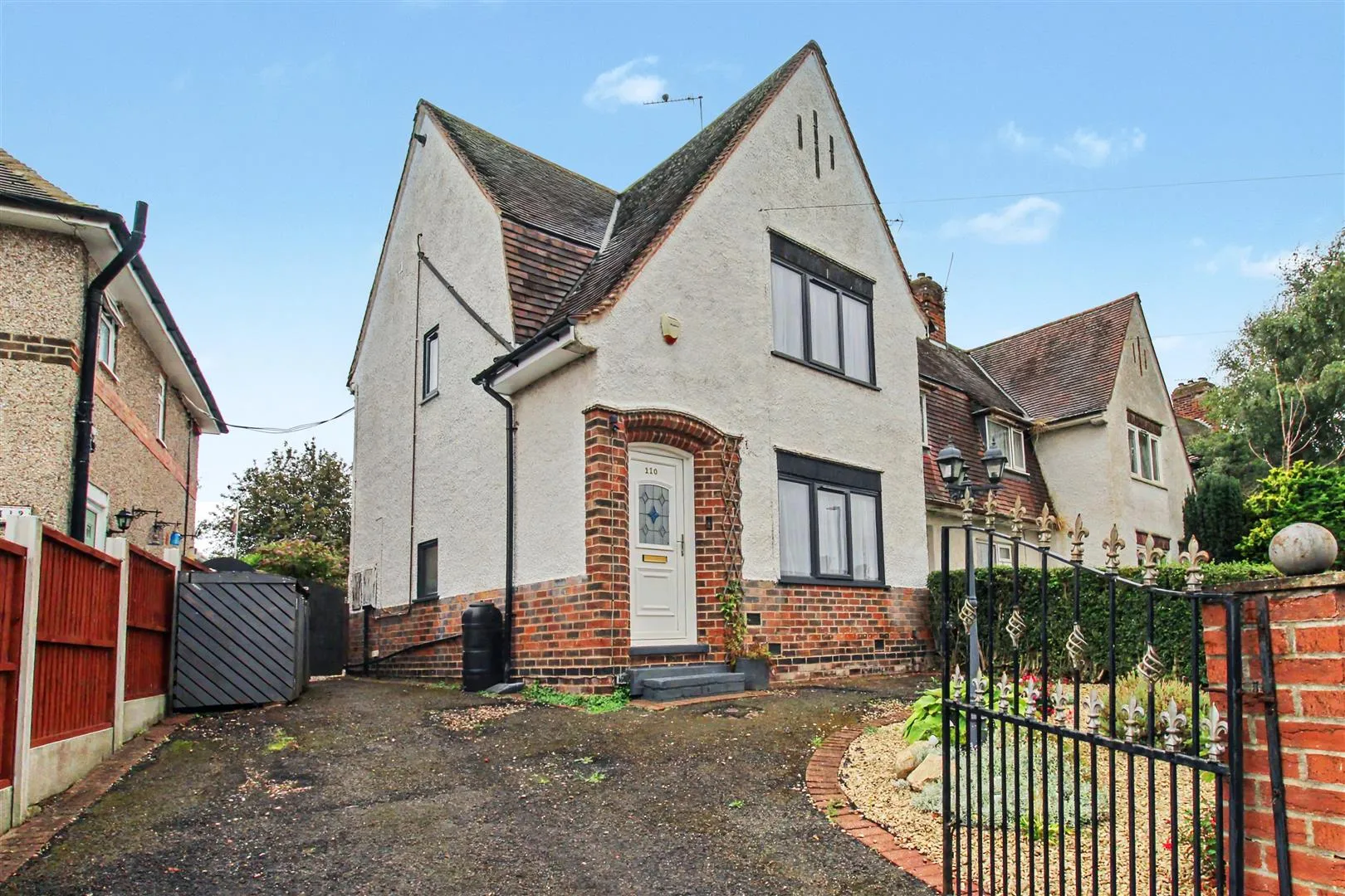 House Dennis Avenue in Nottingham