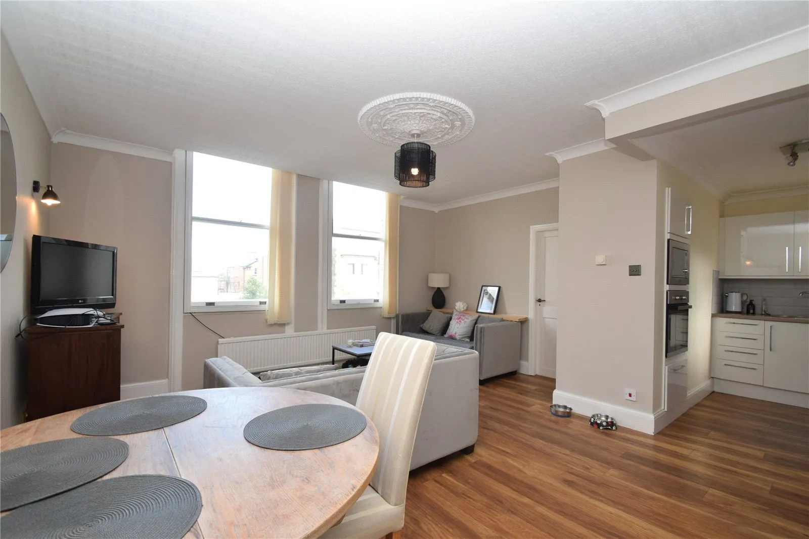 Flat Cromwell Terrace in Scarborough