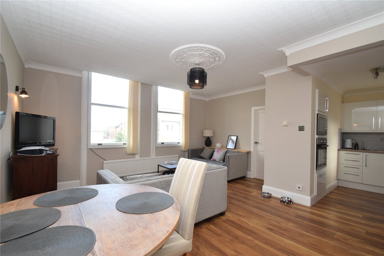 Flat Cromwell Terrace in Scarborough