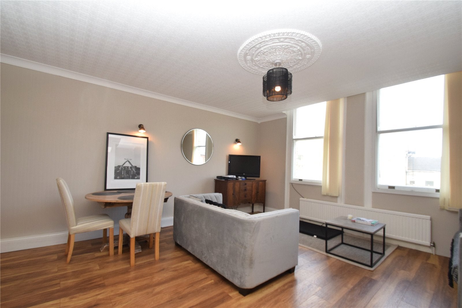 Flat Cromwell Terrace in Scarborough