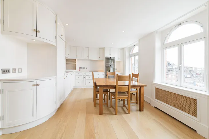 Flat Lennox Gardens in Greater London