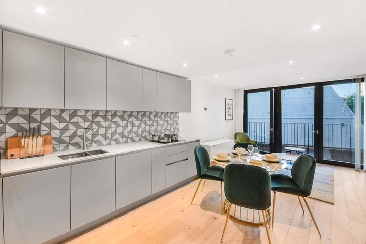 Flat Golden Lane in City of London