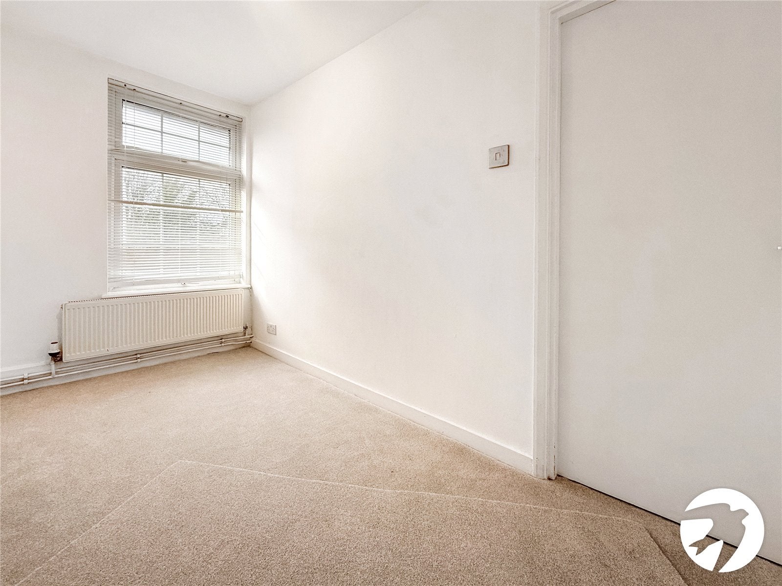 Flat Kentish Court in Maidstone