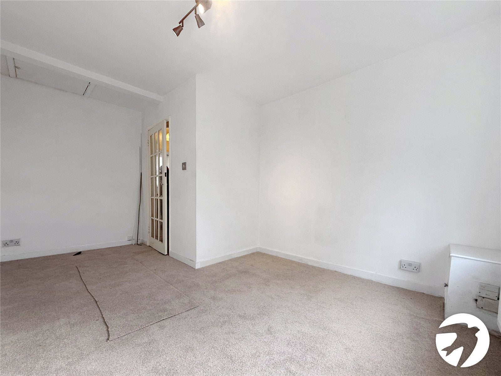 Flat Kentish Court in Maidstone
